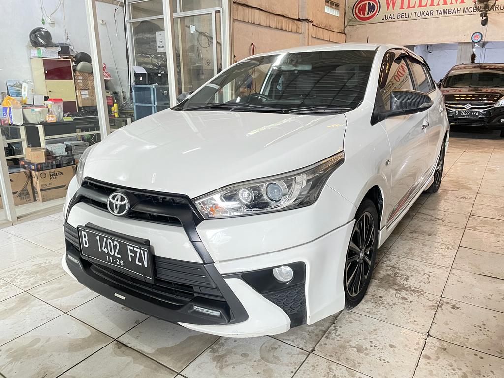 Toyota Yaris TRD Matic Tahun 2017 Warna Putih metalik kondisi Mulus Terawat Sangat istimewa km rendah   2